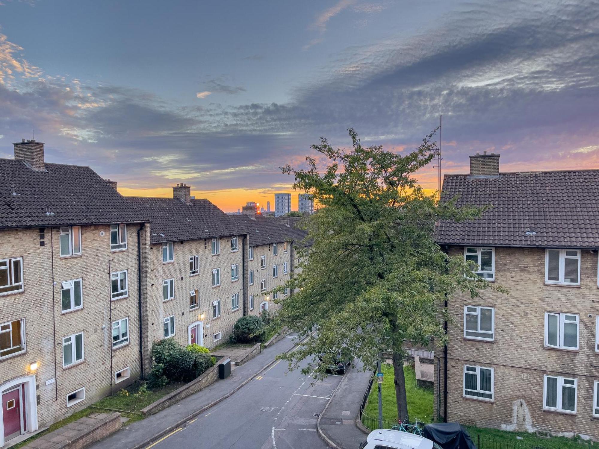 לונדון Beautiful 3-Bed Apartment At Swiss Cottage מראה חיצוני תמונה